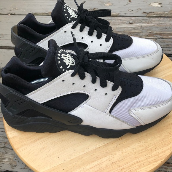 Nike Other - Nike Air Huarache Shoes Mens 9.5 Orca Panda Oreo White Black DD1068-109 Running